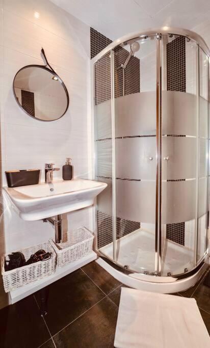 Postigo Catedral Con Parking Opcional Apartment Granada Ngoại thất bức ảnh